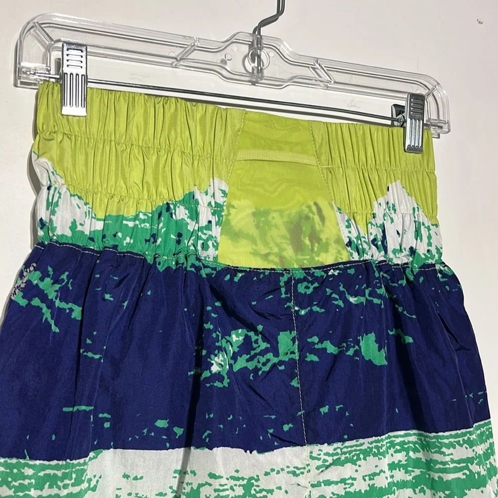 NWOT Free People FP Movement The Way Home Printed Shorts Mountain Print Size S - Picture 6 of 8
